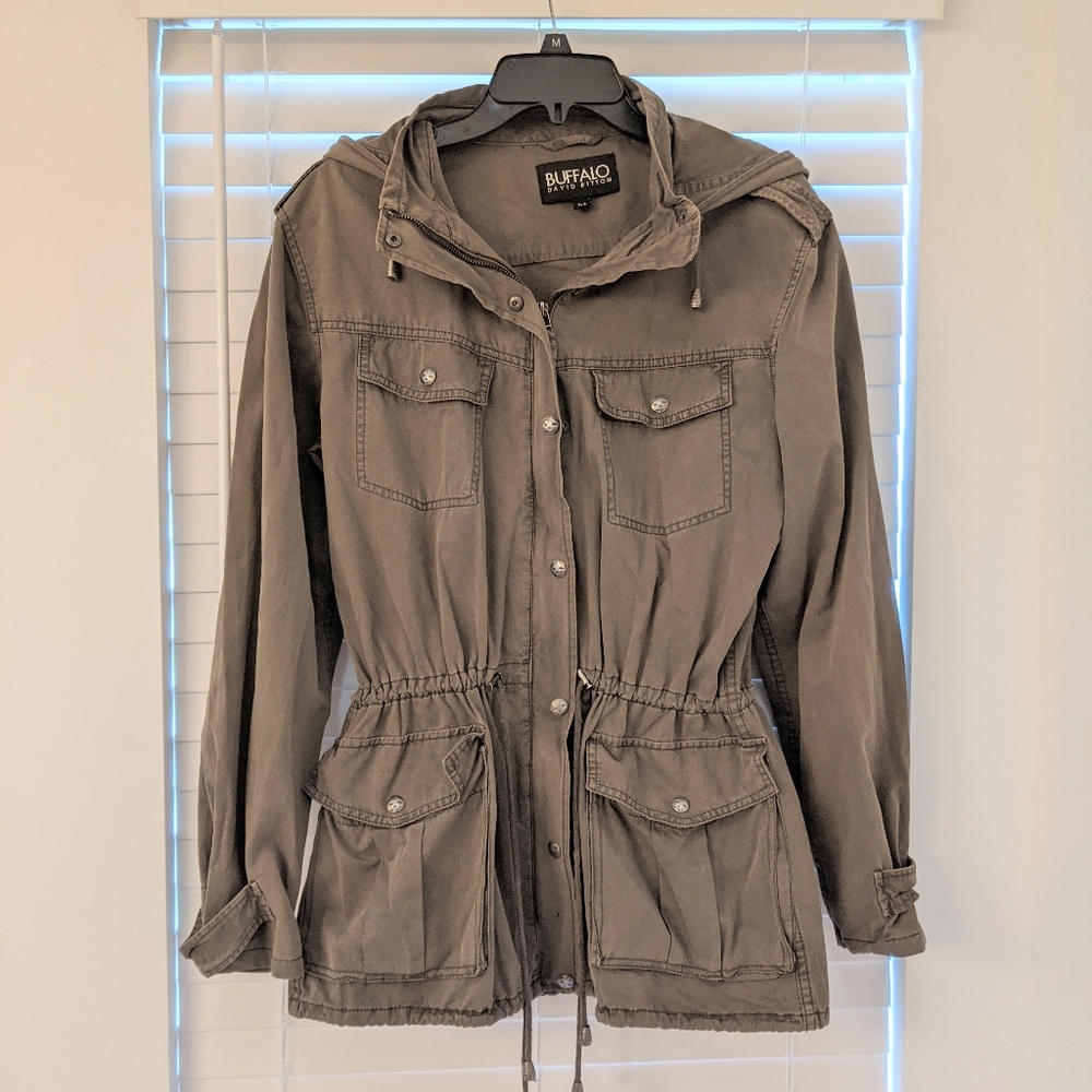 Light drawstring green khaki jacket